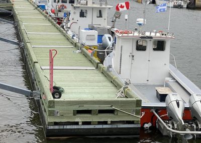 Ottawa investit près d&rsquo;un milliard de dollars dans les ports pour petits bateaux