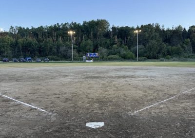 Le 12e tournoi de balle Desjardins de Pabos Mills débute lundi!