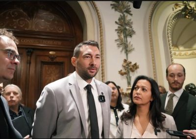 Fouilles à nue à la DPJ : QS s&rsquo;engage à déposer une loi-cadre
