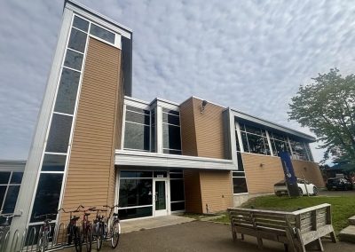Le Centre sportif du campus de Carleton-sur-Mer porte désormais le nom de Line Giasson