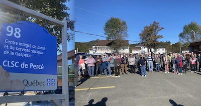 Grande mobilisation à Percé pour sauver les services médicaux du CLSC